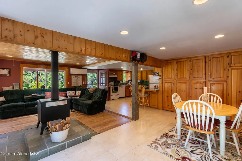 202 Fry Creek Road Sagle ID 83860