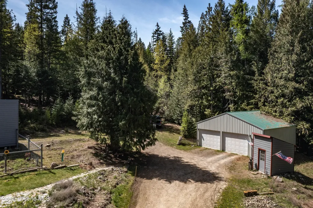 202 W Fry Creek Road Sagle ID 83860