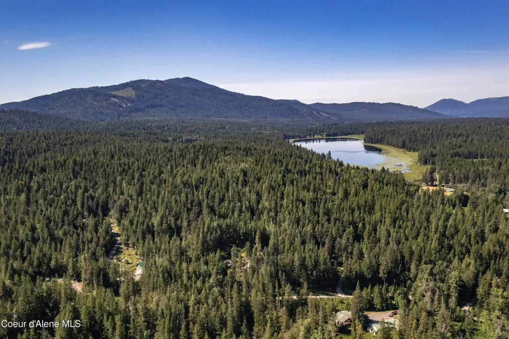 202 Fry Creek Road Sagle ID 83860