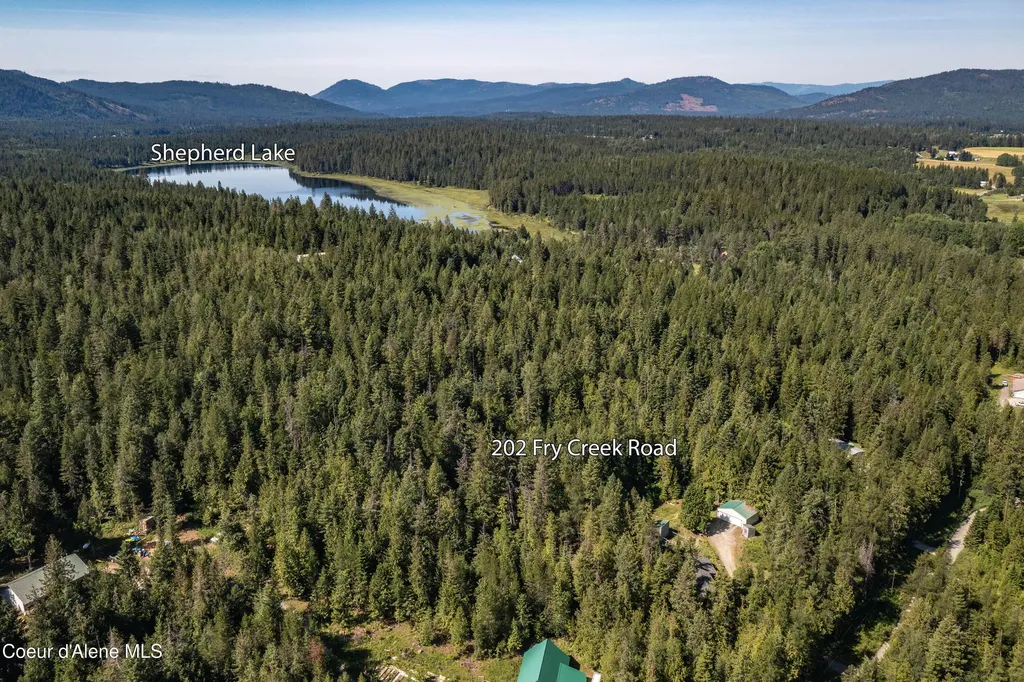 202 Fry Creek Road Sagle ID 83860