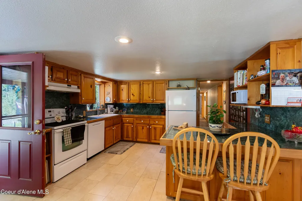 202 Fry Creek Road Sagle ID 83860