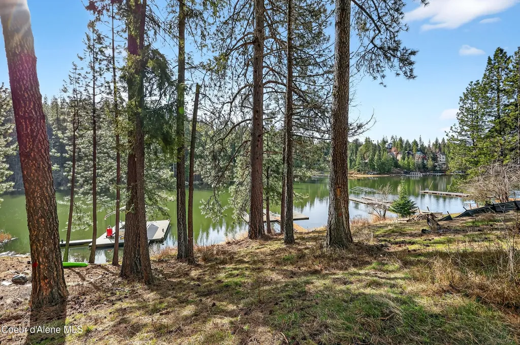 N Waters Edge Court Hayden Lake ID 83835