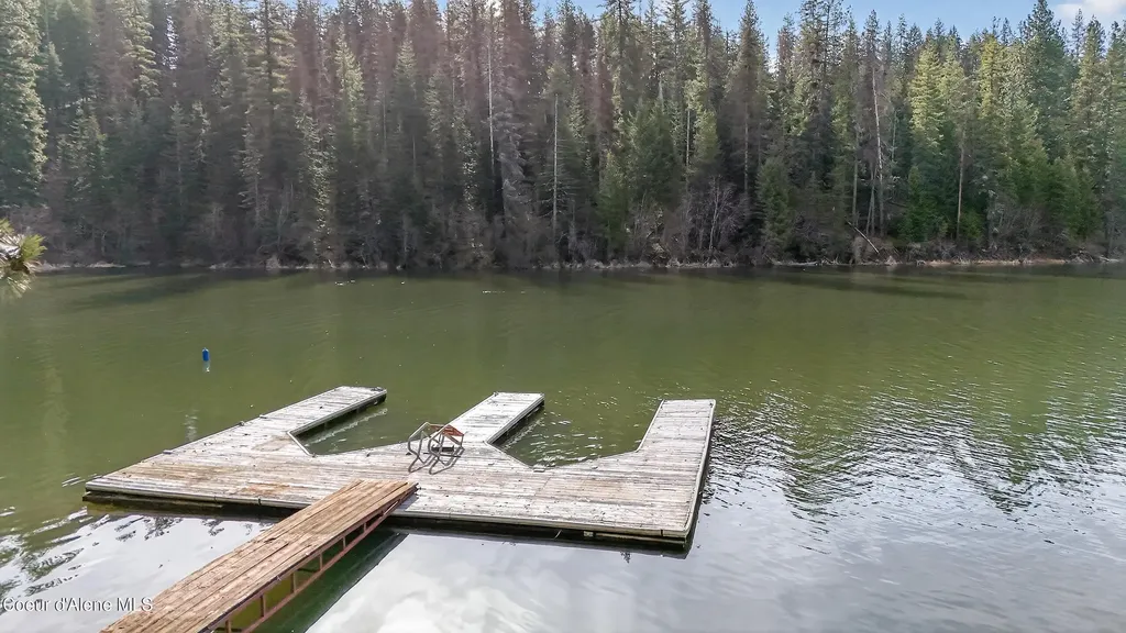 N Waters Edge Court Hayden Lake ID 83835