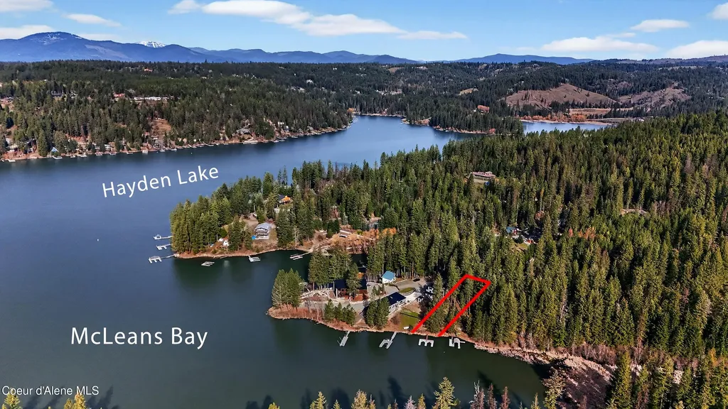 N Waters Edge Court Hayden Lake ID 83835