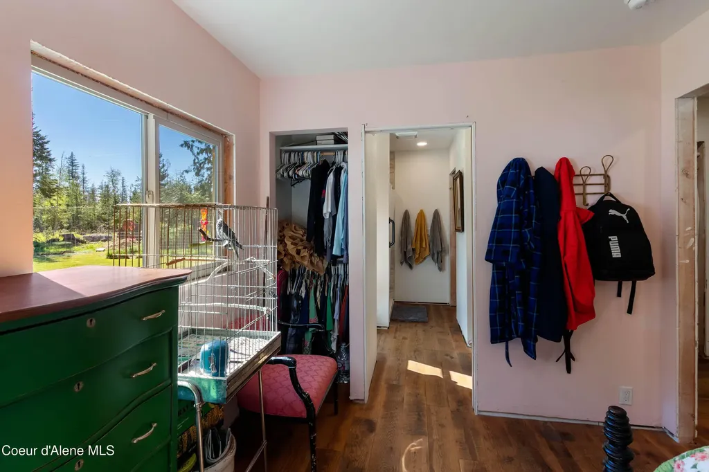 478165 Highway 95 Ponderay ID 83852