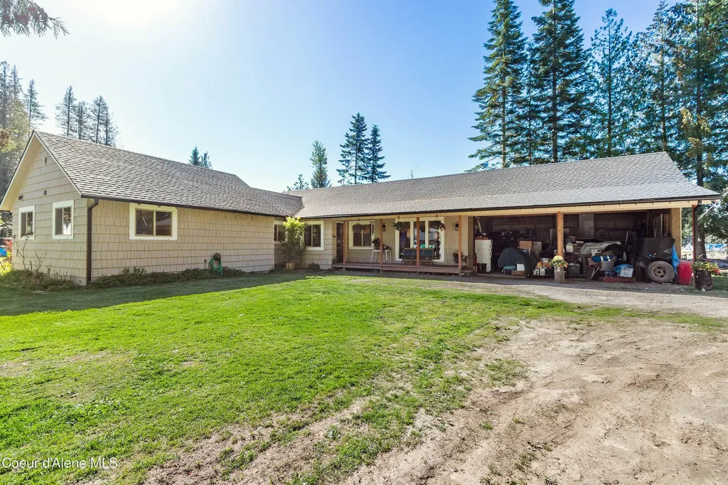 478165 Highway 95 Ponderay ID 83852