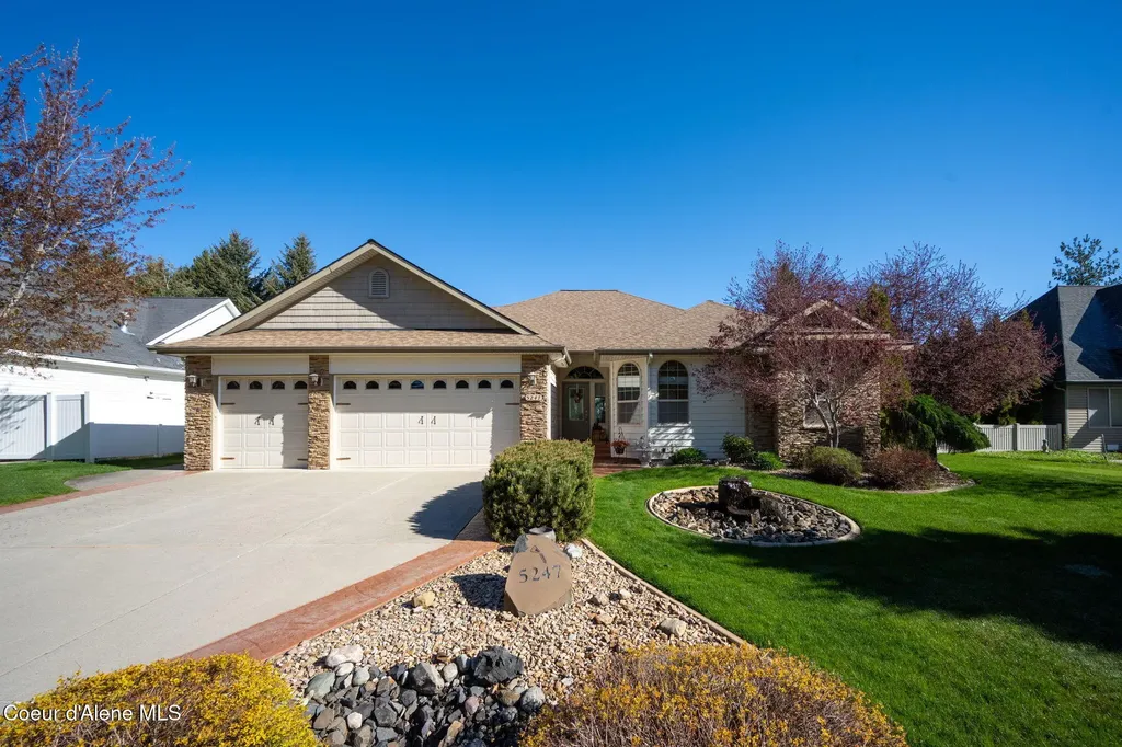 5247 W Broken Tee Road Rathdrum ID 83858