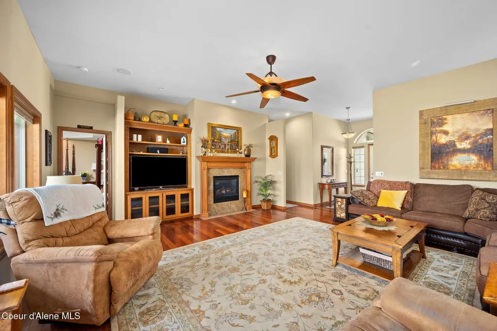 5247 W Broken Tee Road Rathdrum ID 83858