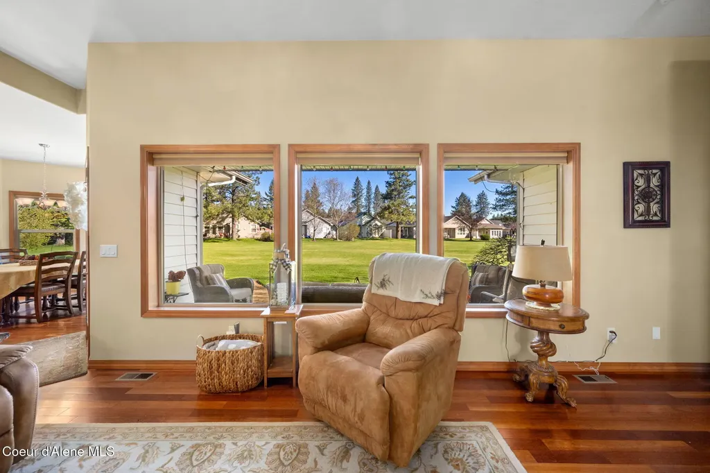 5247 W Broken Tee Road Rathdrum ID 83858