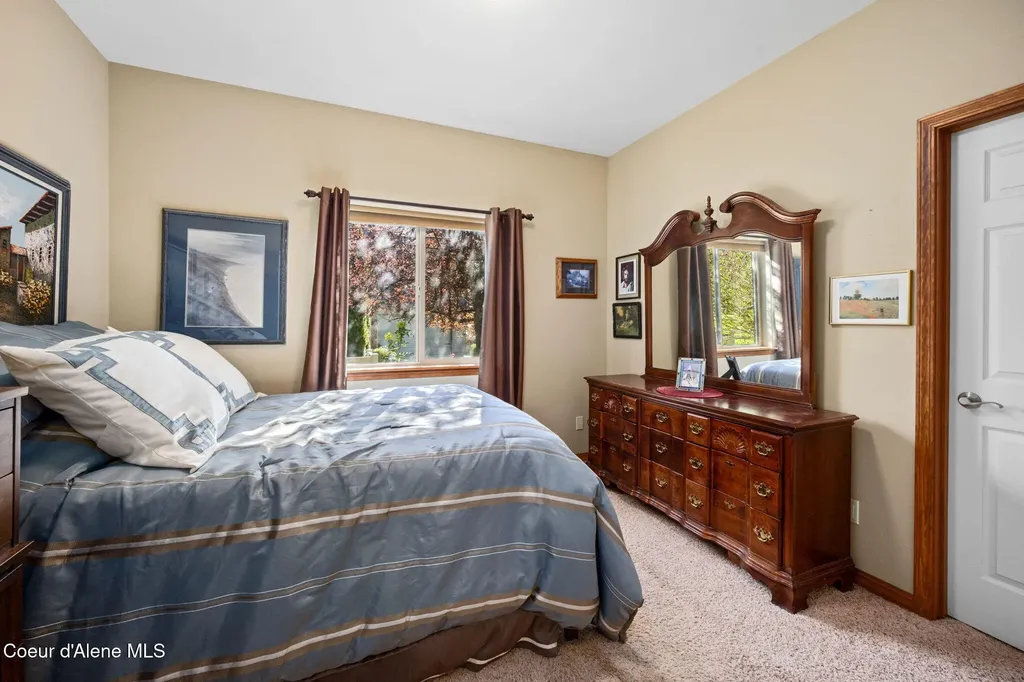 5247 W Broken Tee Road Rathdrum ID 83858