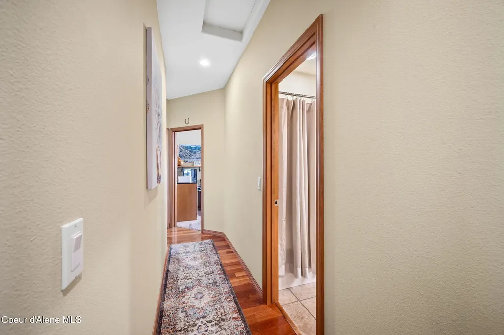 5247 W Broken Tee Road Rathdrum ID 83858