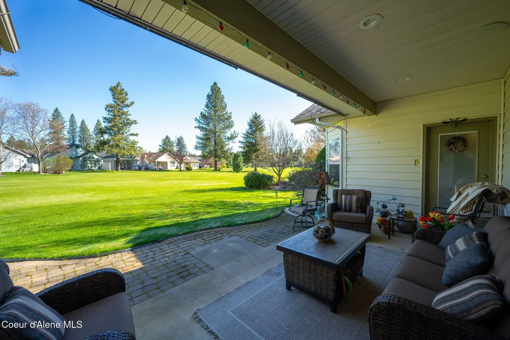 5247 W Broken Tee Road Rathdrum ID 83858