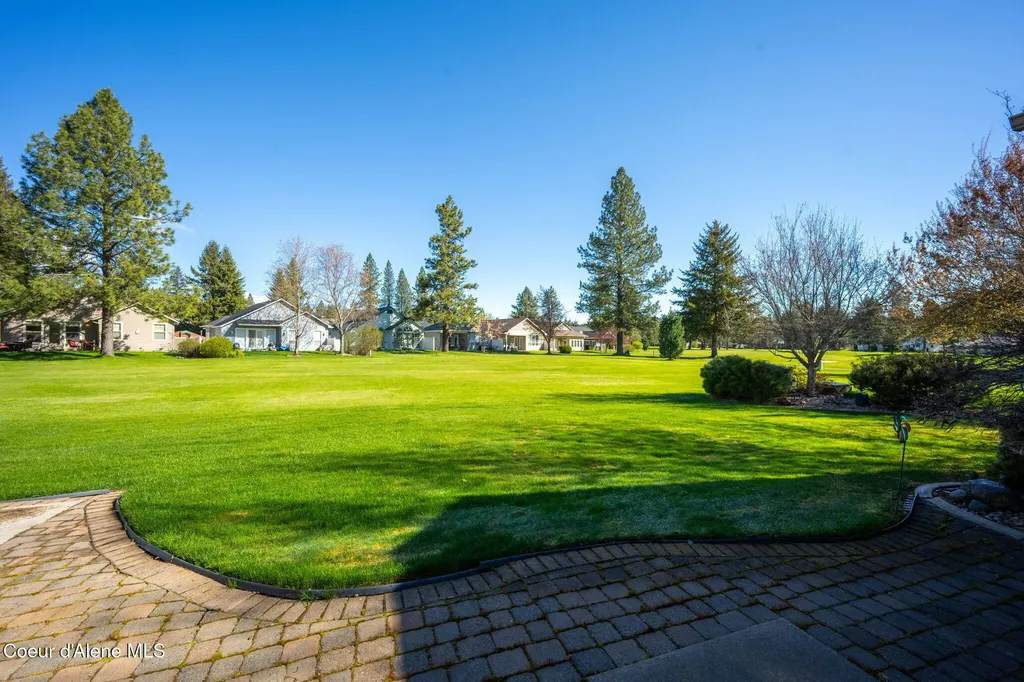 5247 W Broken Tee Road Rathdrum ID 83858