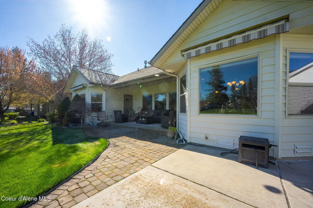 5247 W Broken Tee Road Rathdrum ID 83858