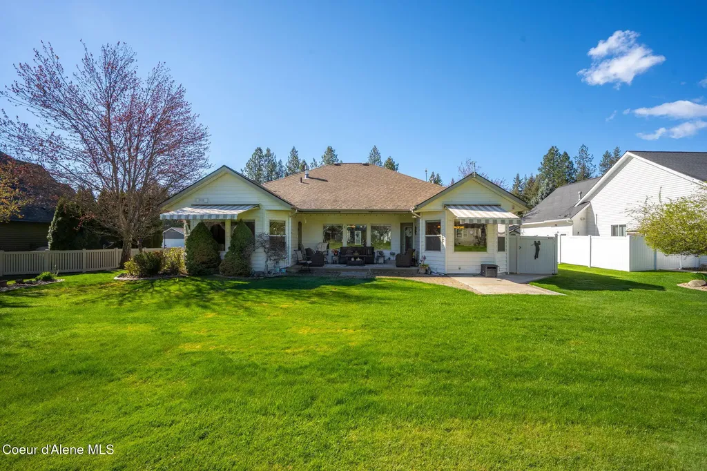 5247 W Broken Tee Road Rathdrum ID 83858