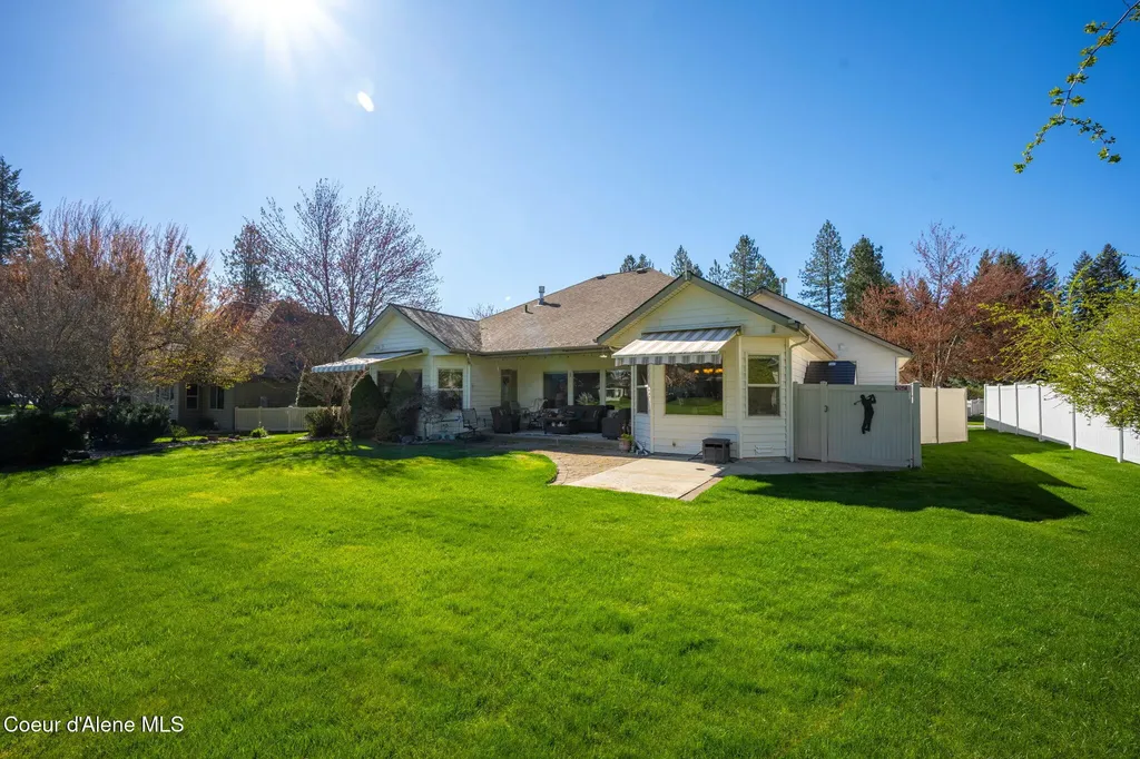 5247 W Broken Tee Road Rathdrum ID 83858