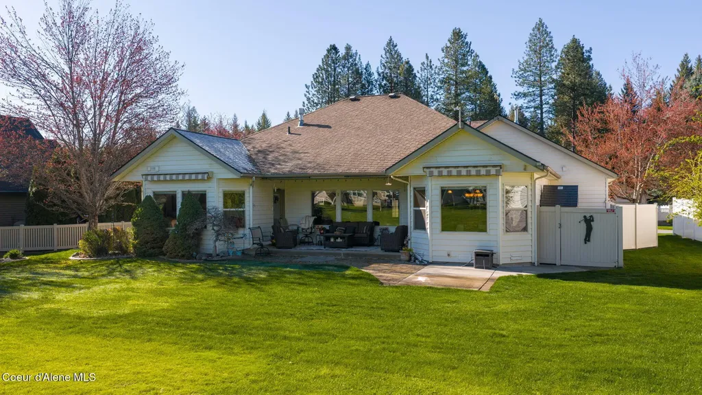 5247 W Broken Tee Road Rathdrum ID 83858