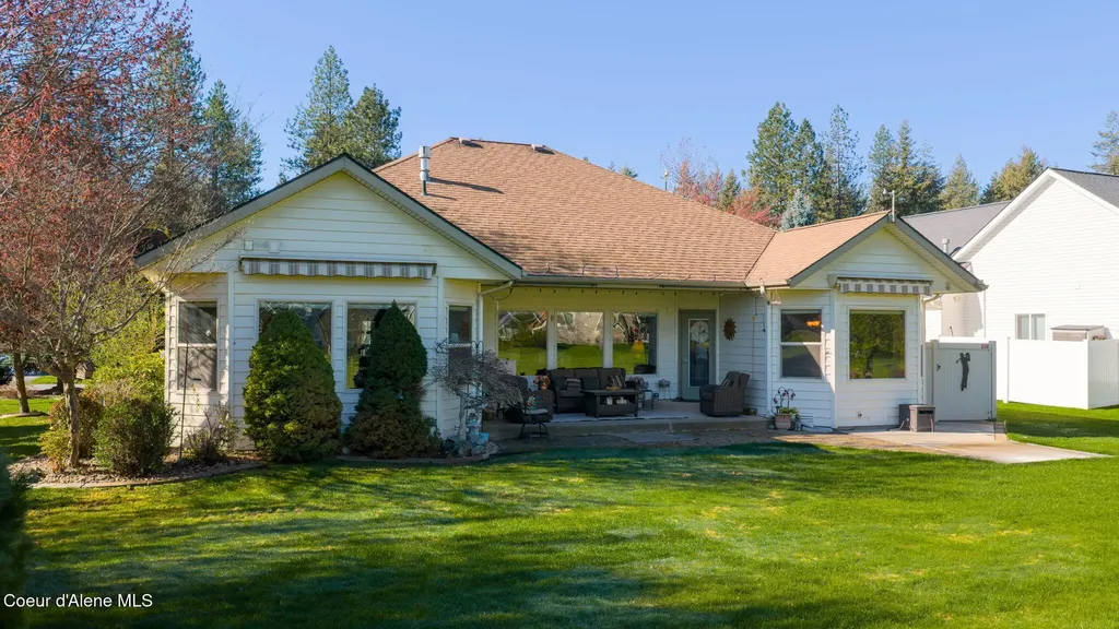 5247 W Broken Tee Road Rathdrum ID 83858