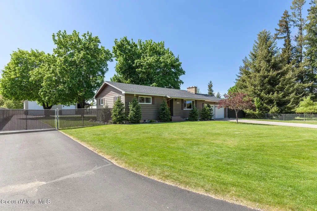 5903 N Davenport Street Dalton Gardens ID 83815