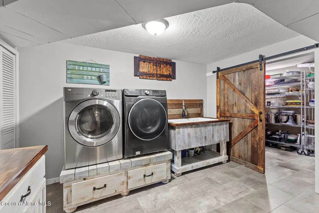 5903 N Davenport Street Dalton Gardens ID 83815