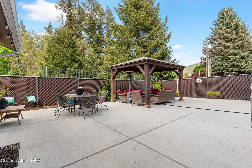 5903 N Davenport Street Dalton Gardens ID 83815