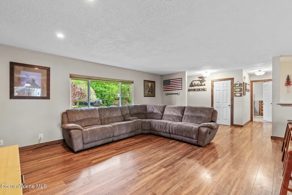 5903 N Davenport Street Dalton Gardens ID 83815