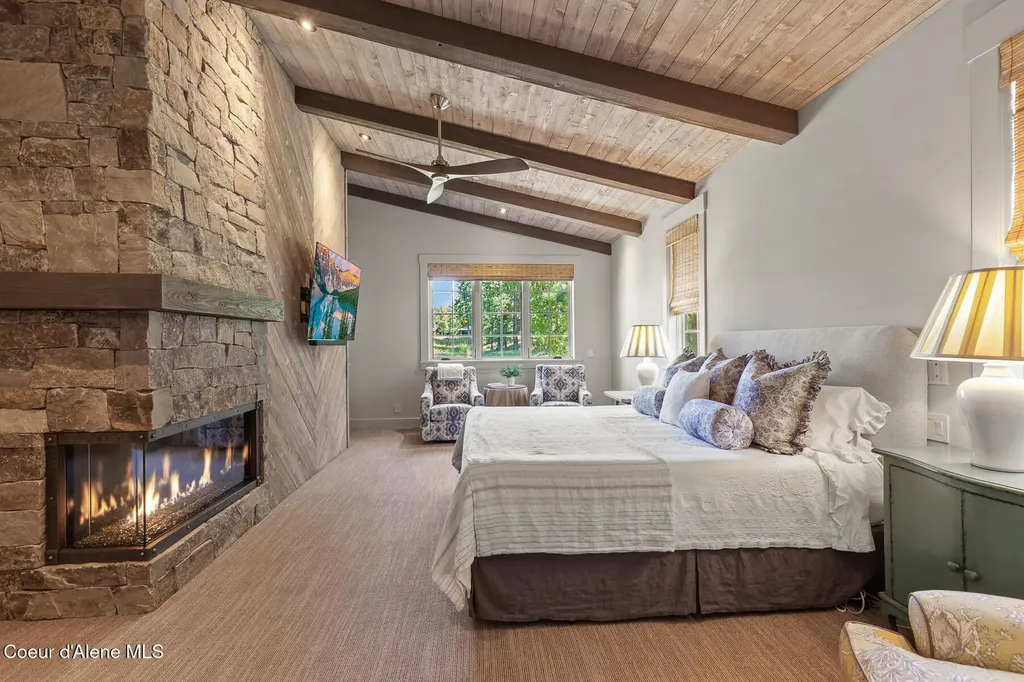 6779 S Old Barn Road Harrison ID 83833