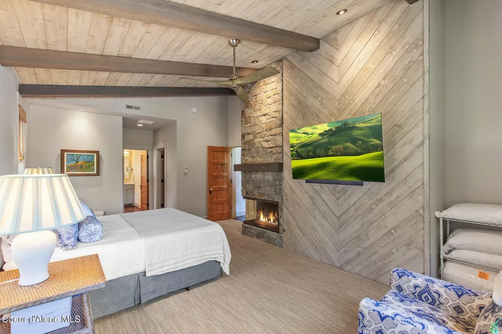 6779 S Old Barn Road Harrison ID 83833