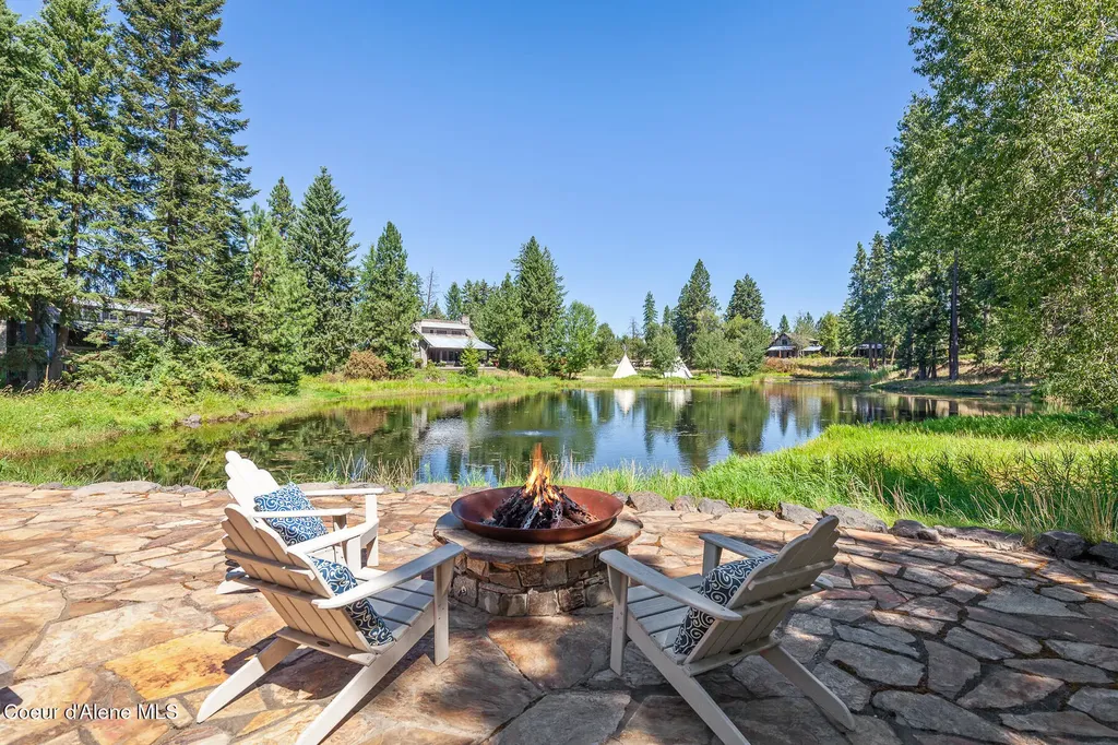 6779 S Old Barn Road Harrison ID 83833