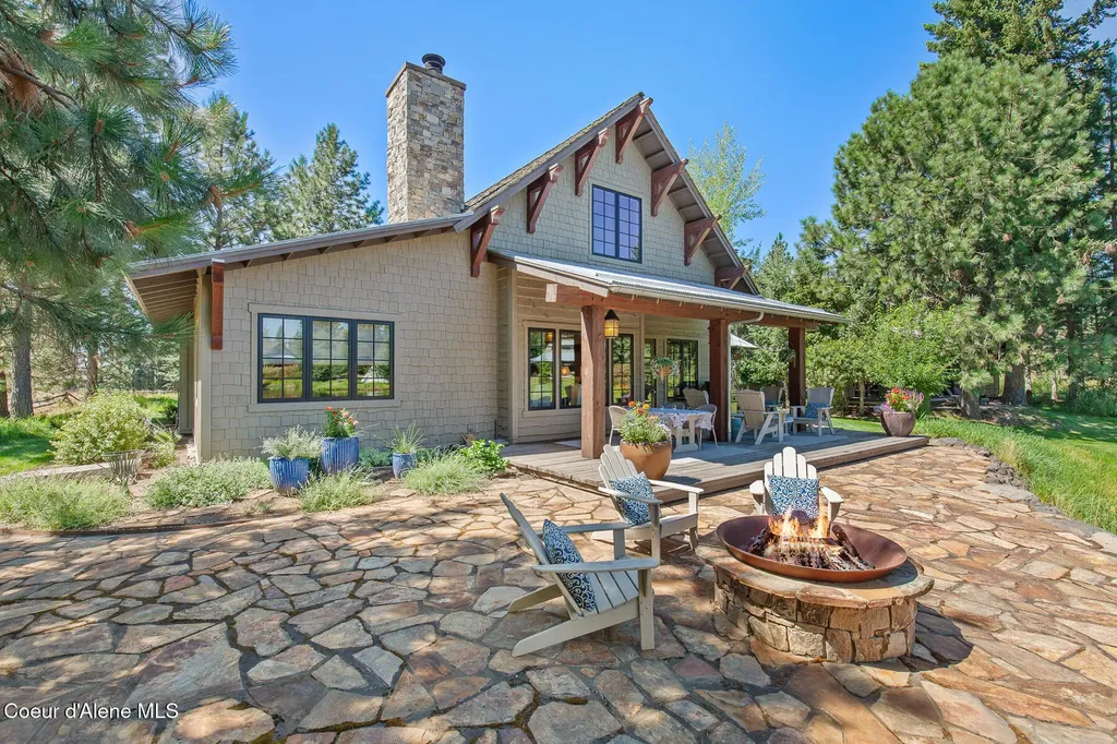 6779 S Old Barn Road Harrison ID 83833