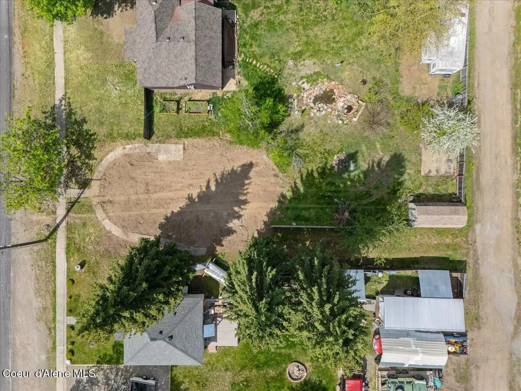 32380 2nd Avenue Spirit Lake ID 83869