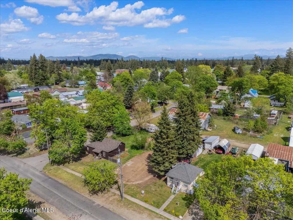 32380 2nd Avenue Spirit Lake ID 83869