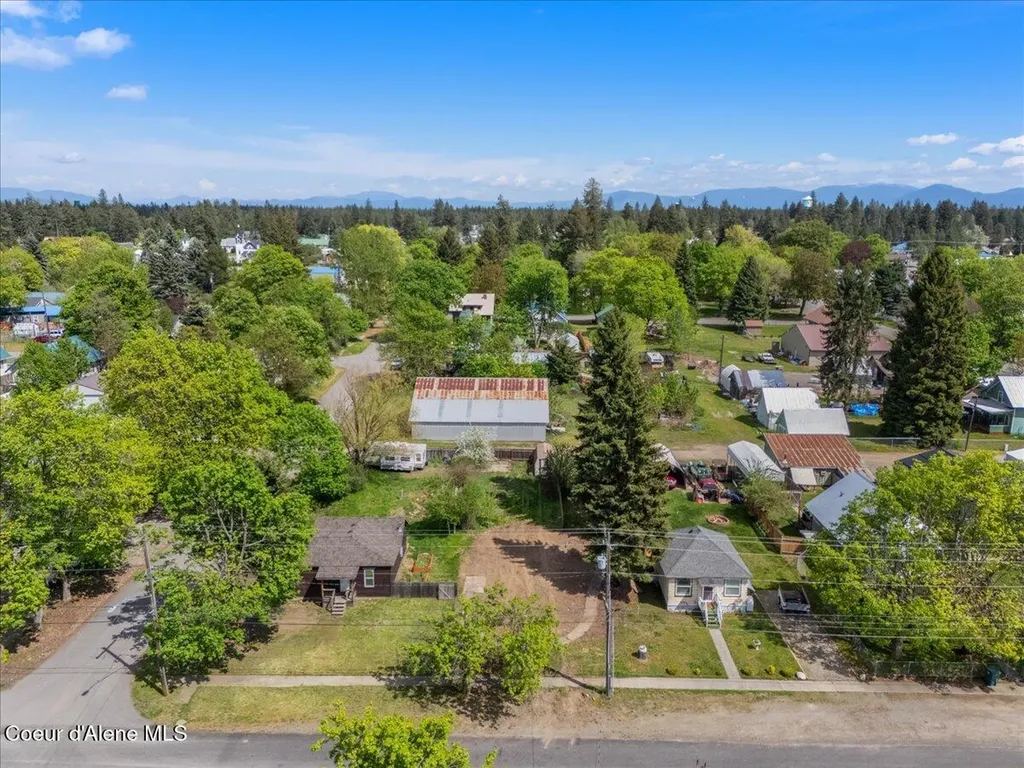 32380 2nd Avenue Spirit Lake ID 83869