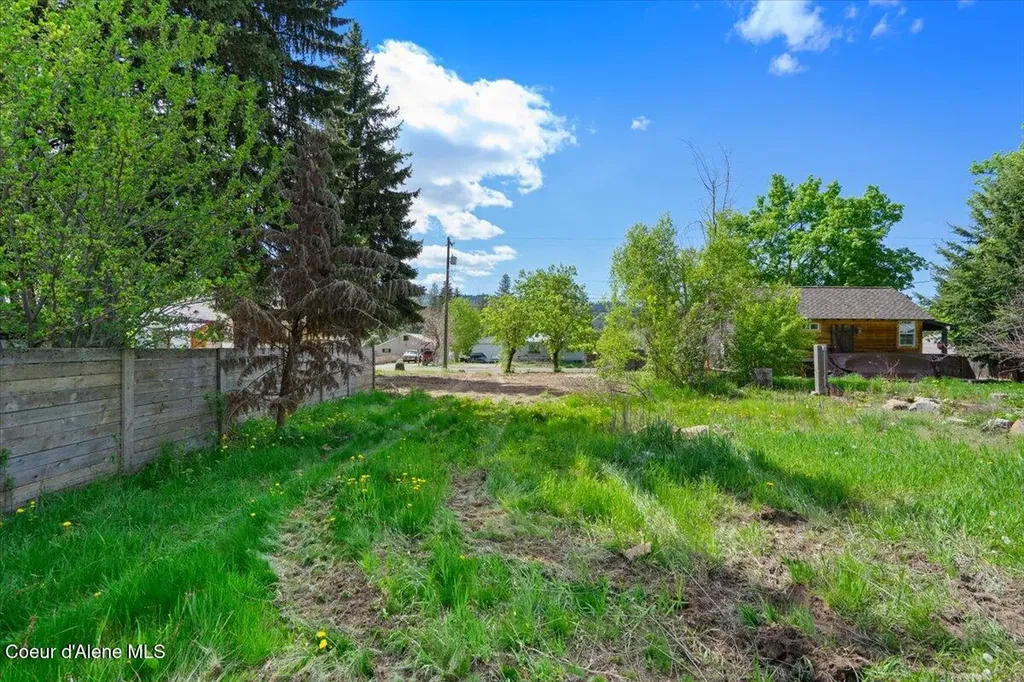 32380 2nd Avenue Spirit Lake ID 83869