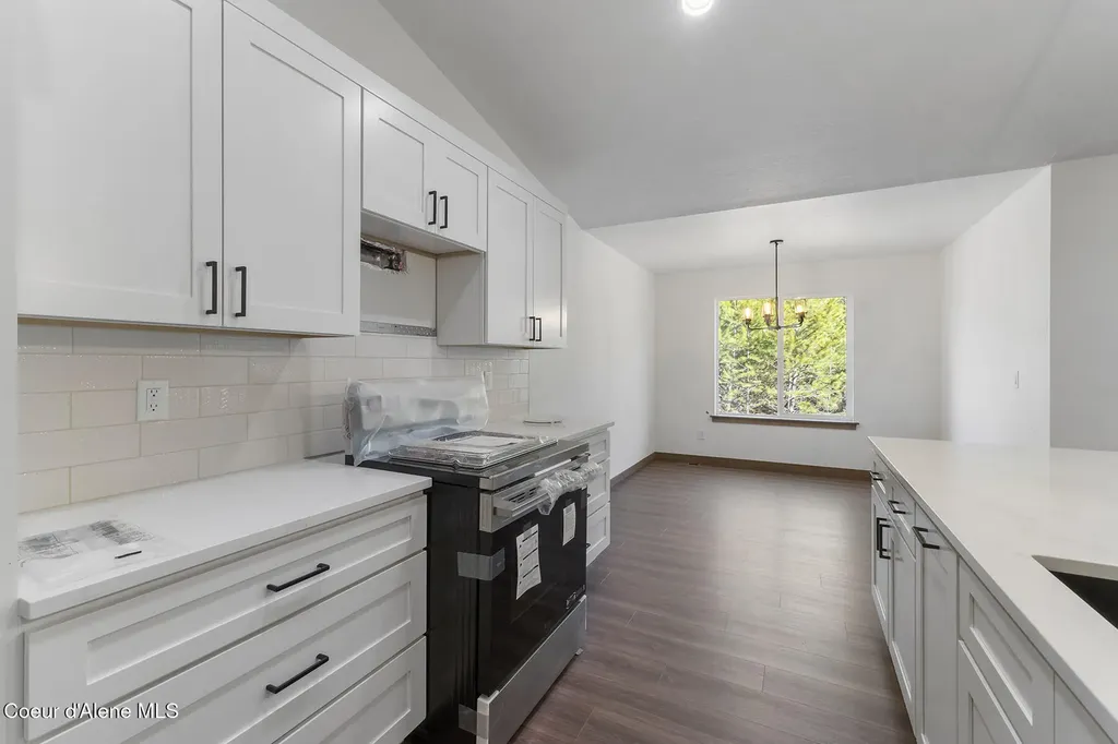 866 E Valley Street S Oldtown ID 83822