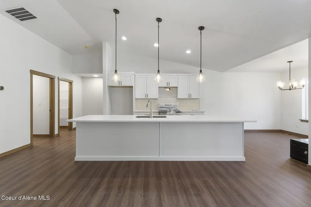 866 E Valley Street S Oldtown ID 83822