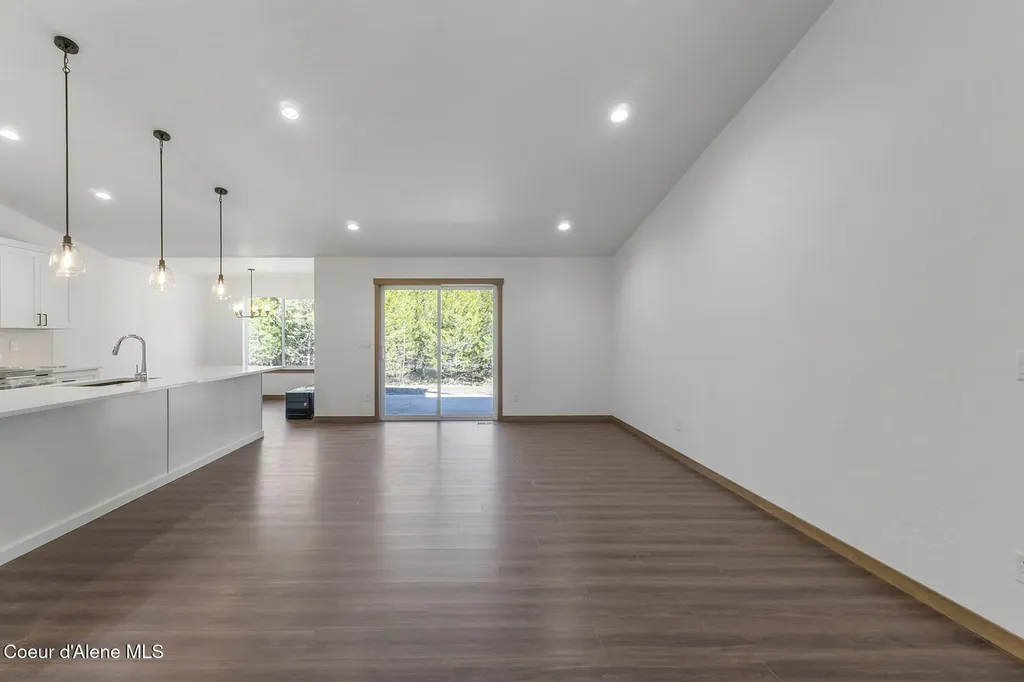 866 E Valley Street S Oldtown ID 83822