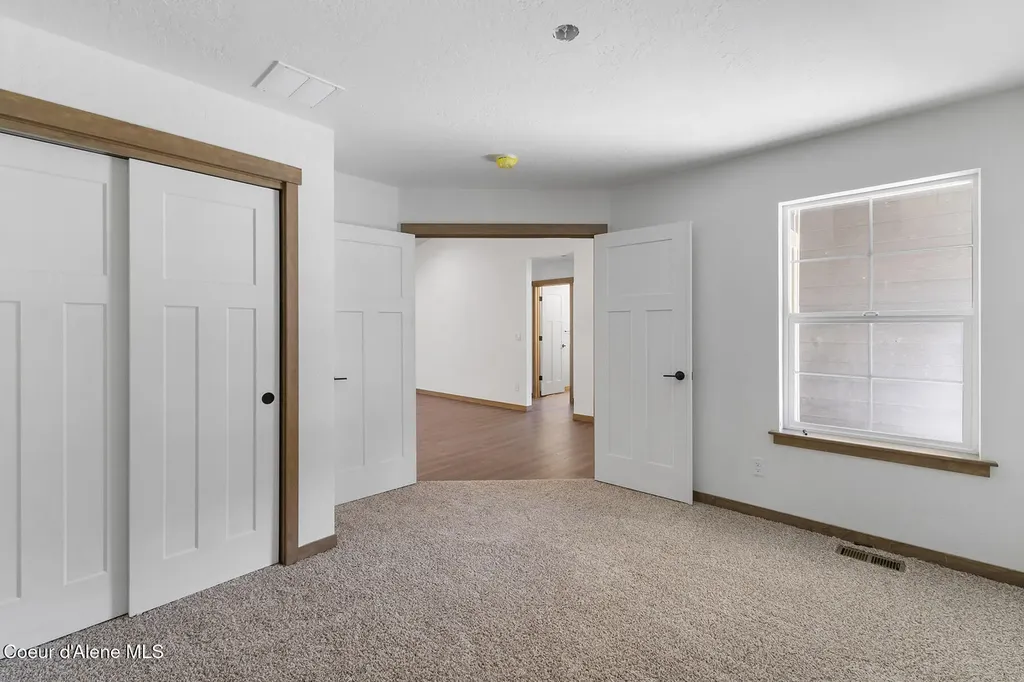 866 E Valley Street S Oldtown ID 83822