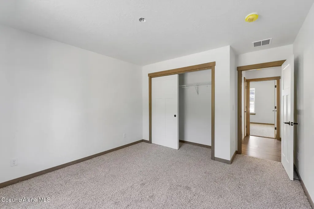 866 E Valley Street S Oldtown ID 83822