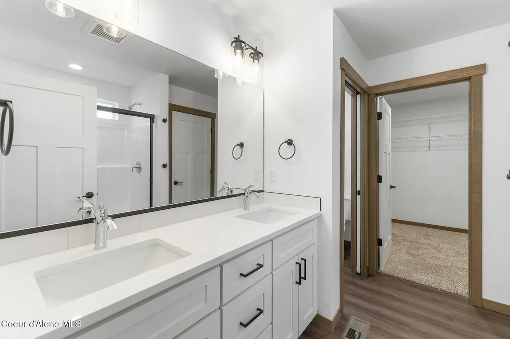 866 E Valley Street S Oldtown ID 83822