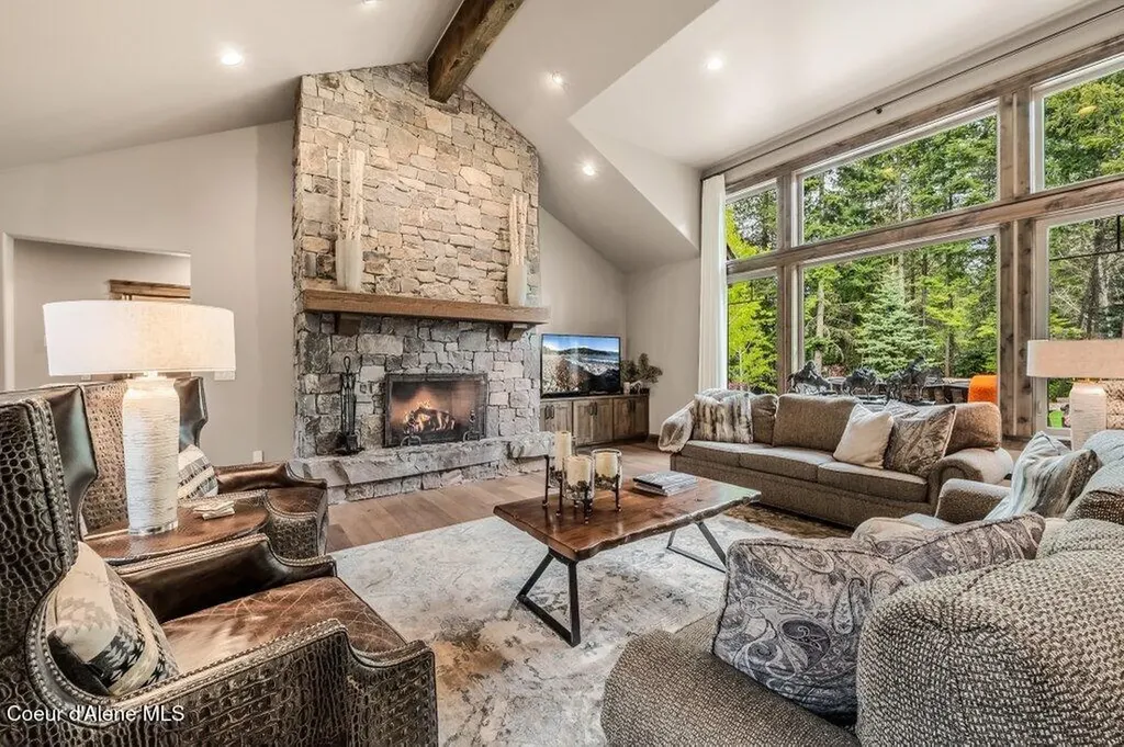 3455 E Winray Drive Hayden ID 83835