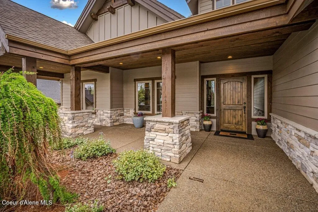 3455 E Winray Drive Hayden ID 83835