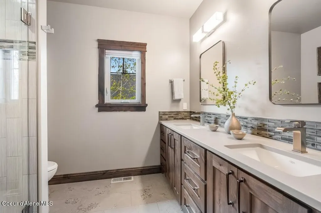 3455 E Winray Drive Hayden ID 83835