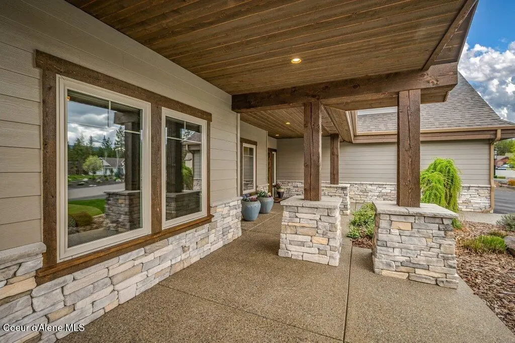 3455 E Winray Drive Hayden ID 83835