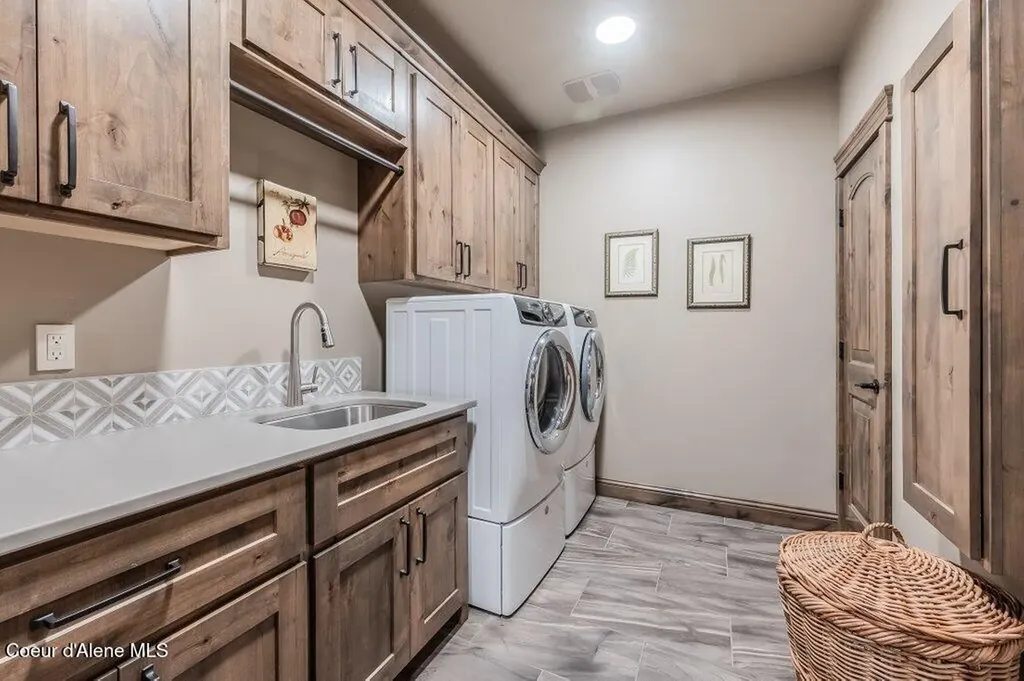 3455 E Winray Drive Hayden ID 83835