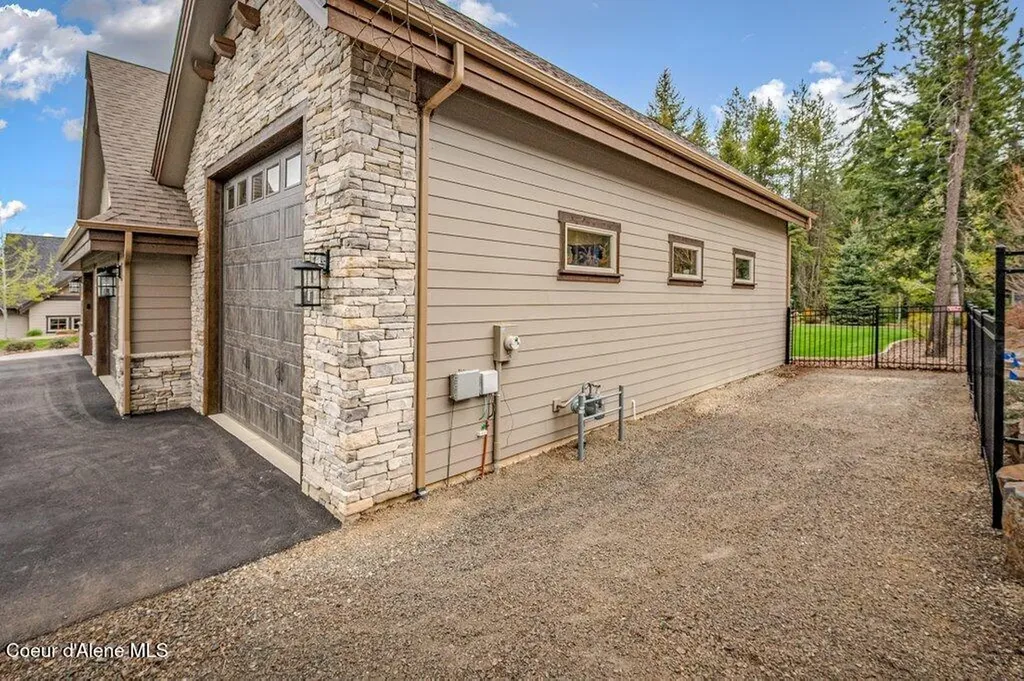 3455 E Winray Drive Hayden ID 83835