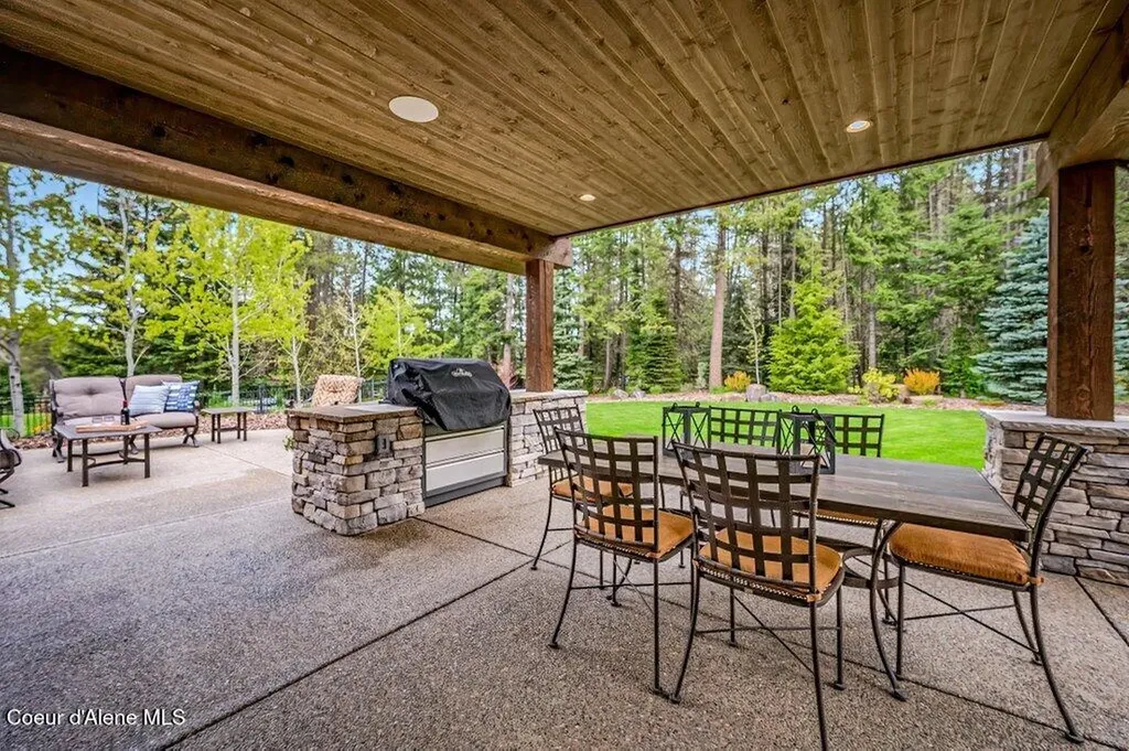 3455 E Winray Drive Hayden ID 83835