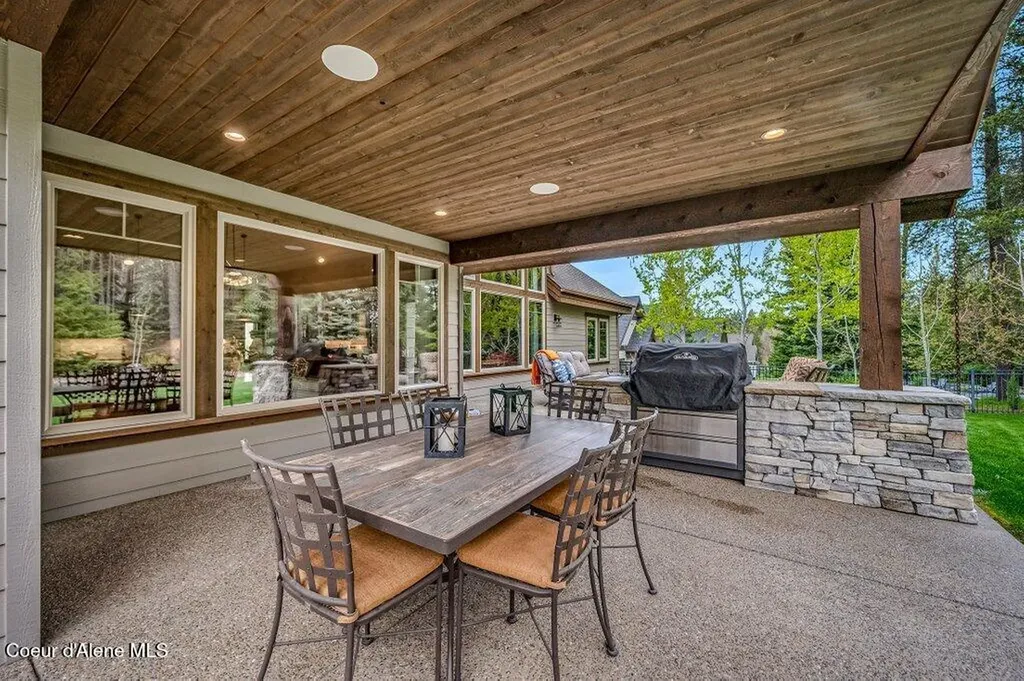 3455 E Winray Drive Hayden ID 83835