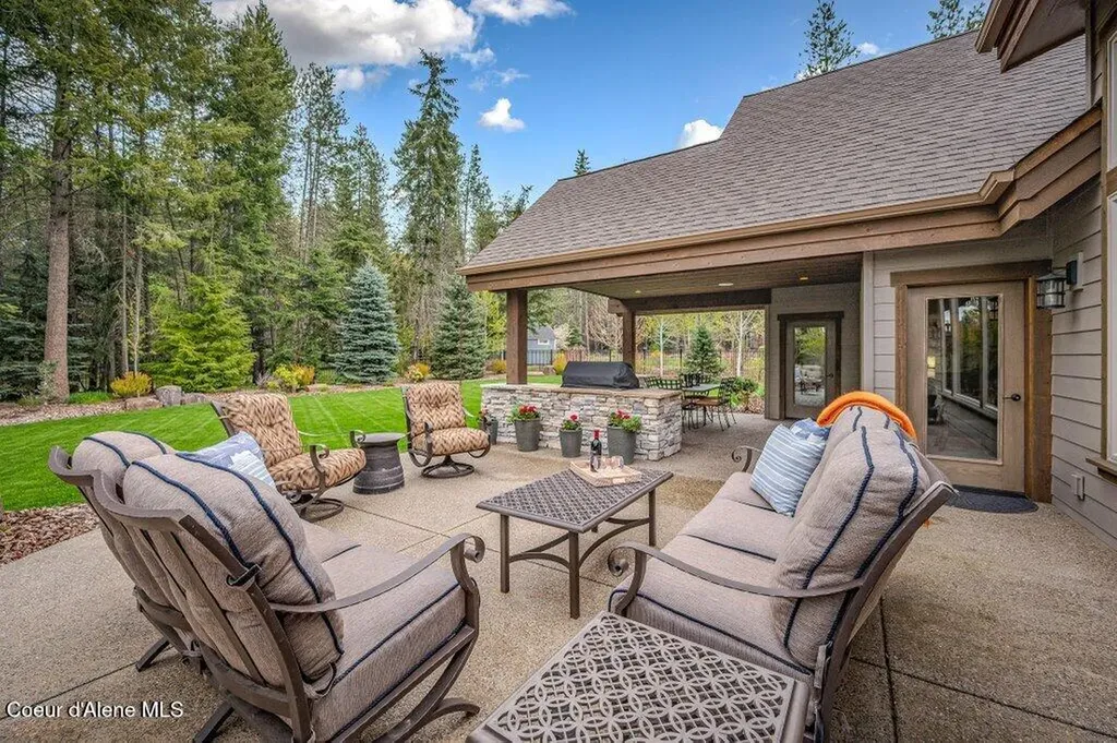 3455 E Winray Drive Hayden ID 83835