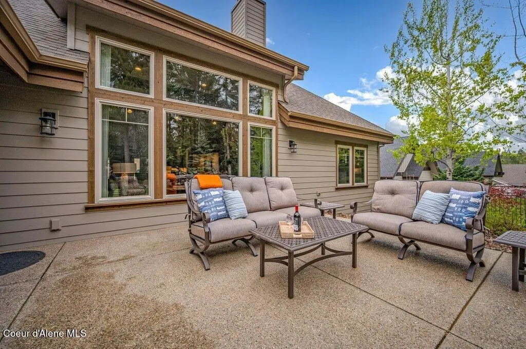 3455 E Winray Drive Hayden ID 83835